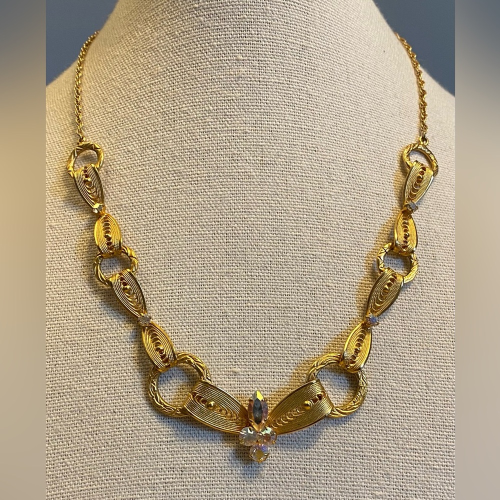 Exquisite Continental Vintage Gold Plated Necklace with Rhinestone Accents
